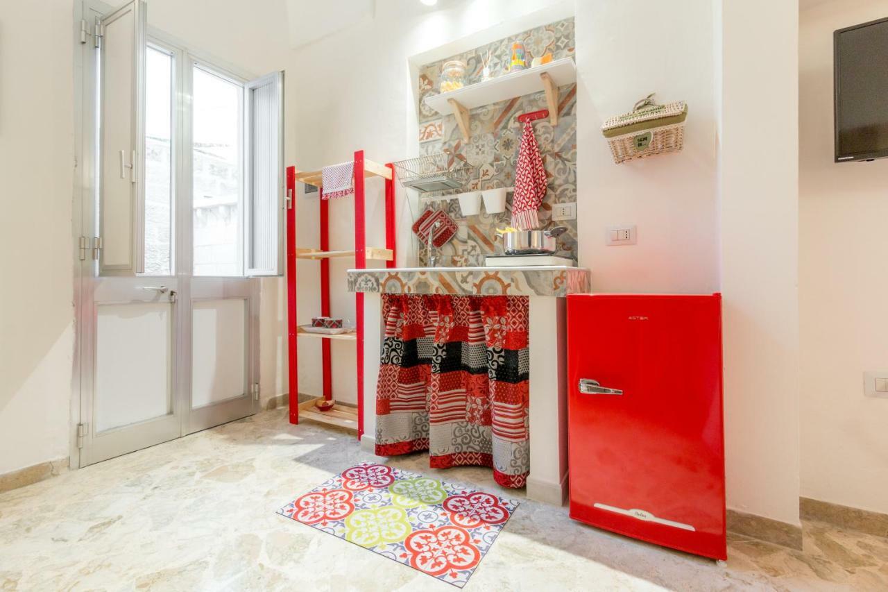 Palazzo Refolo Boutique Suites Martano Extérieur photo