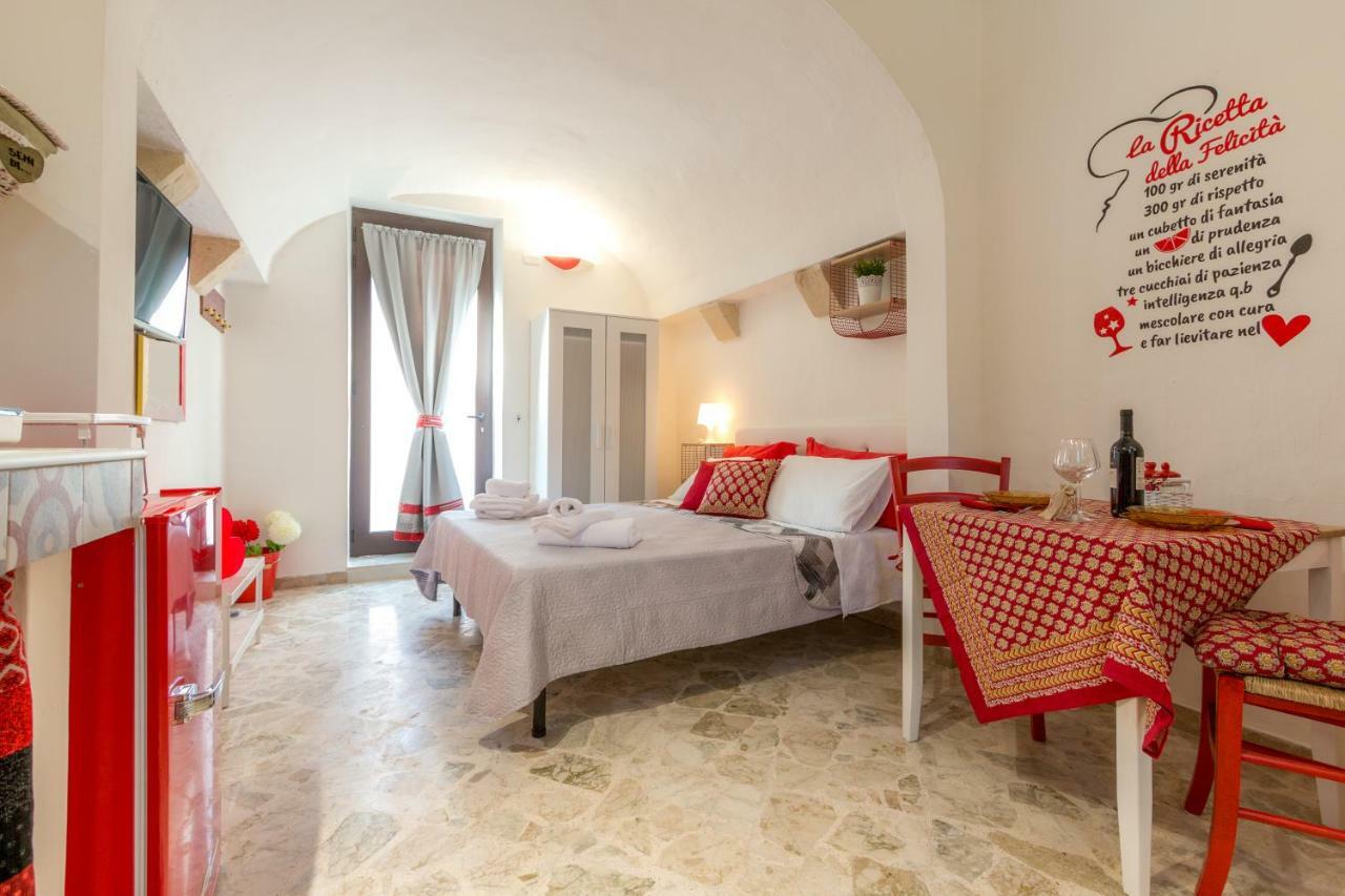 Palazzo Refolo Boutique Suites Martano Extérieur photo