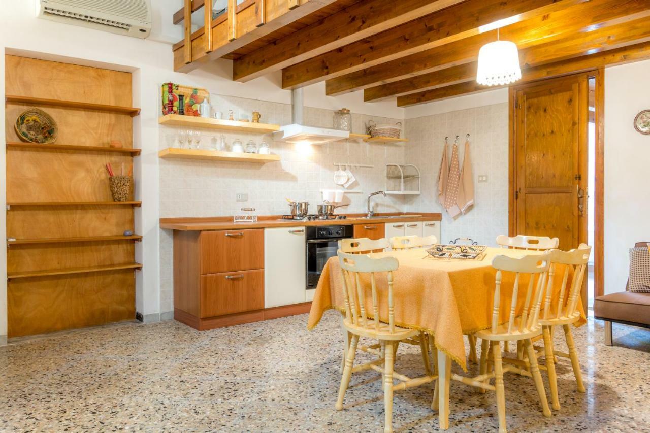 Palazzo Refolo Boutique Suites Martano Extérieur photo