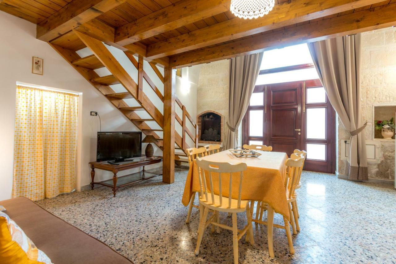 Palazzo Refolo Boutique Suites Martano Extérieur photo