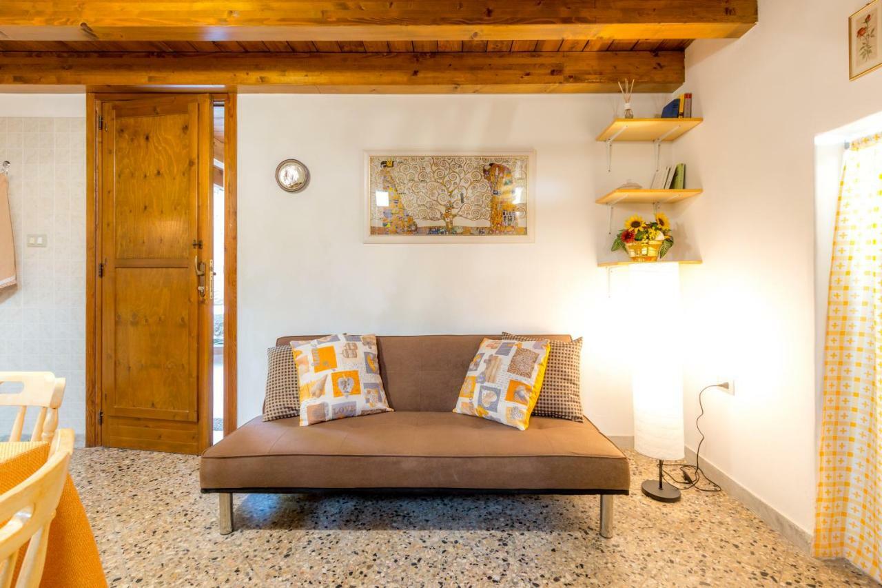 Palazzo Refolo Boutique Suites Martano Extérieur photo