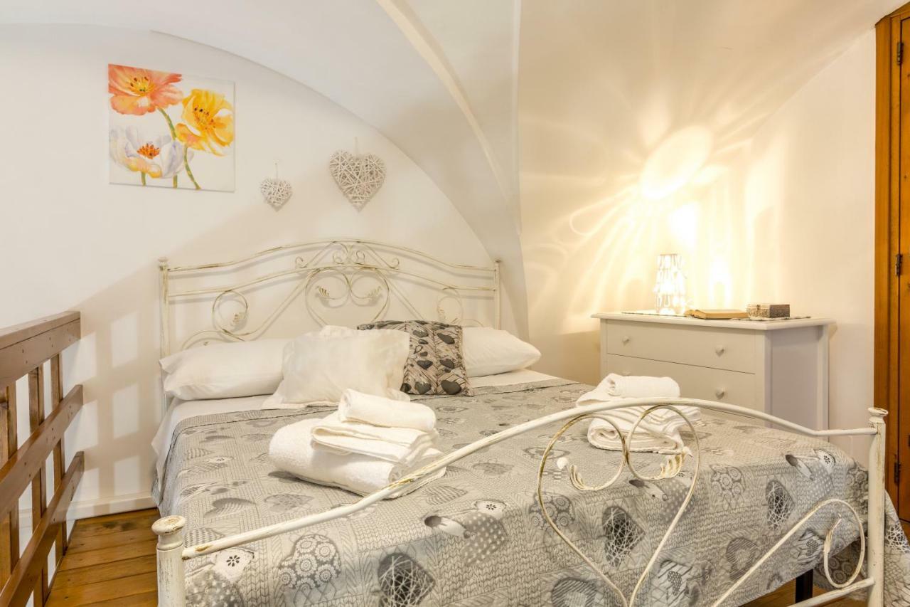 Palazzo Refolo Boutique Suites Martano Extérieur photo