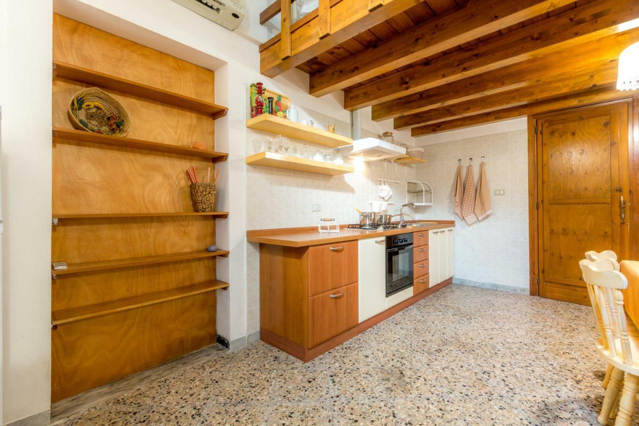 Palazzo Refolo Boutique Suites Martano Extérieur photo